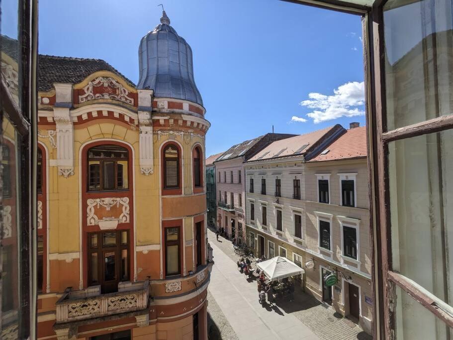 Boheme Central Apartment Temešvár Exteriér fotografie
